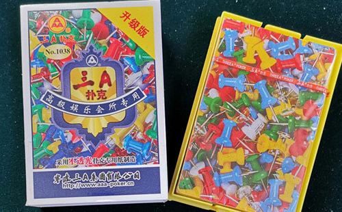 博湖扑克批发采购指南与产品质量识别要点解析